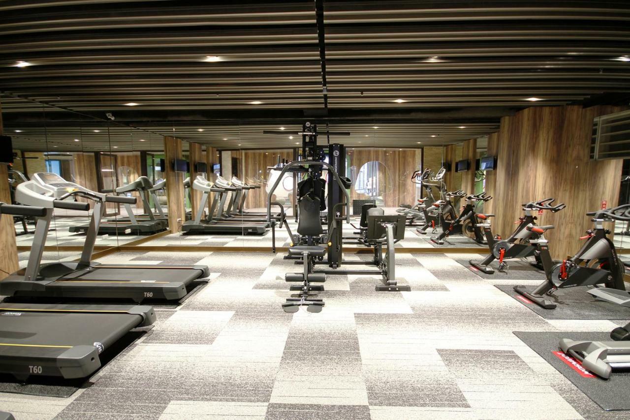 Grand Bay Resort Hotel Hengchun South Gate Exterior photo The gym at the hotel